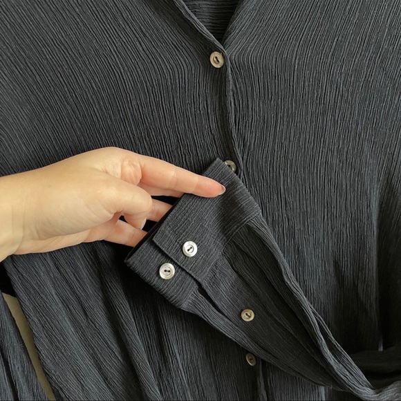 Vintage Liz Claiborne Collection 100% Silk, collared button down - Picture 4 of 5